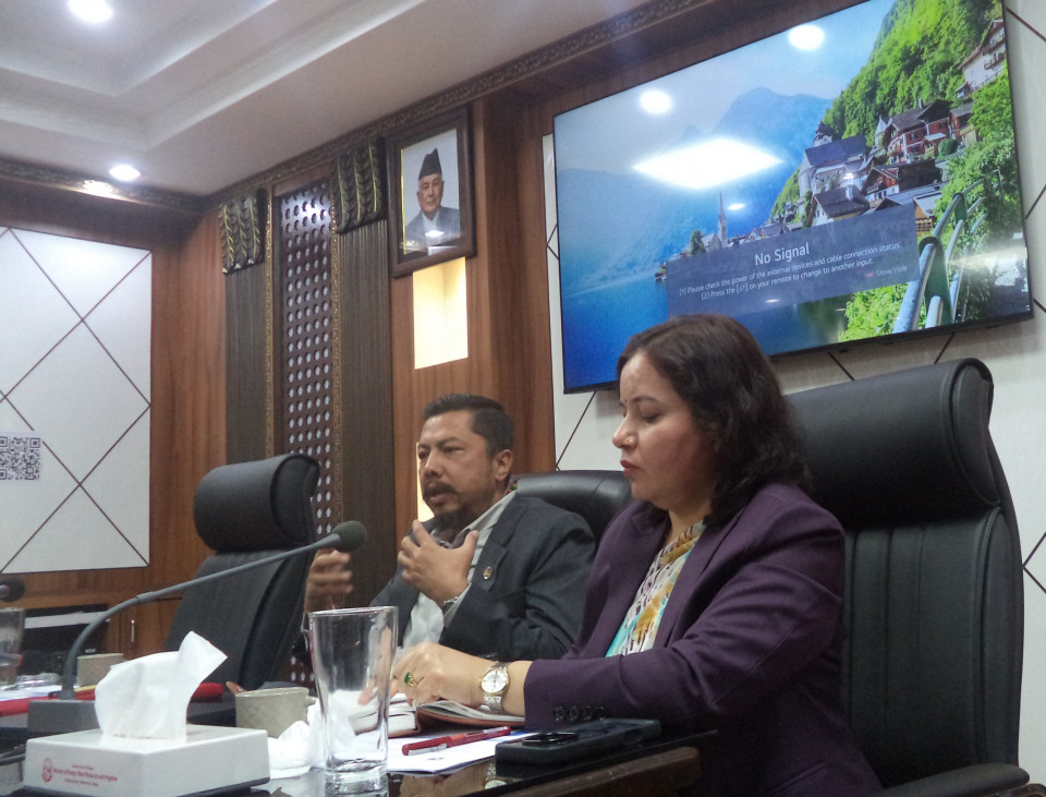 रुग्ण भई बसेका आयोजनाहलाई पहिला सम्पन्न गर्नुपर्छ : मन्त्री श्रेष्ठ