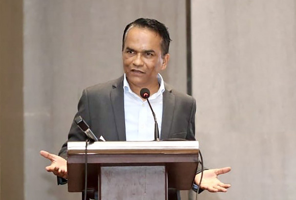 रास्वपाले भने पनि सहजै पद नछाड्ने गभर्नरको संकेत, प्रधानमन्त्रीले भन्नुपर्ने अडान