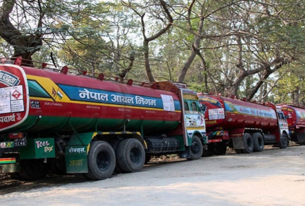 पेट्रोलियम आयात कुल निर्यातभन्दा बढी, व्यापार घाटा झनै बढ्दो