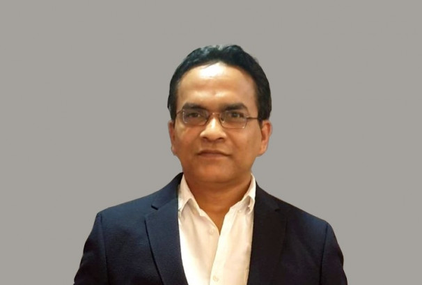 गभर्नरलाई बर्खास्त गर्न माग गर्दै जेन-जीले बुझाए अर्थमन्त्रीलाई ज्ञापनपत्र