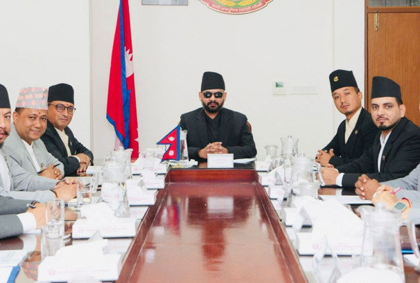 ओली-लेखकमाथि तुरुन्त कारबाही ! सुरक्षा निकायमा भने अध्ययन समिति