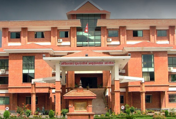 मेलम्ची खानेपानी आयोजनाको निर्देशनालयमा अख्तियारको छापा