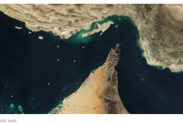 अमेरिकाले होर्मुजमा नाकाबन्दी लगायो, ईरानलाई दैनिक ४३५ मिलियन डलर घाटा