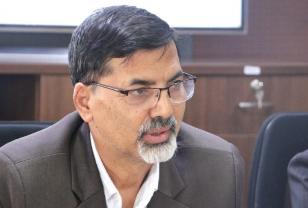 पूर्वअर्थमन्त्री शर्माको ब्यङ्ग्य-‘विज्ञताको मर्म अहिले आएर बुझियो’