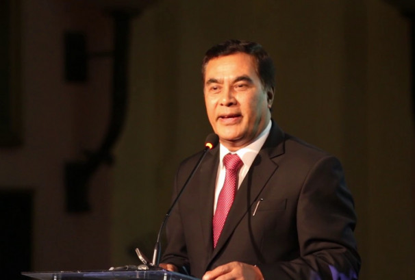 रत्नराज बज्राचार्यको फेरि सीईओ बन्ने चाहनाले गभर्नर दवाबमा, उमेर हदसम्बन्धी व्यवस्था हटाउने चलखेल