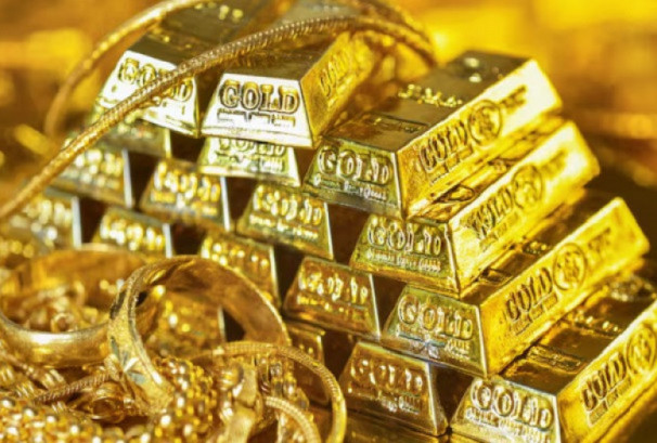 सुनको मूल्य १० डलरले घट्यो, प्रतिऔंस कति पुग्यो ?