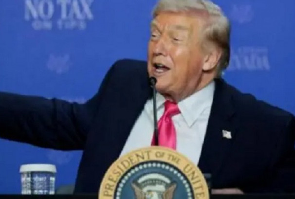 इरान युद्ध जतिसक्दो चाँडो अन्त्य हुनुपर्छ: ट्रम्प