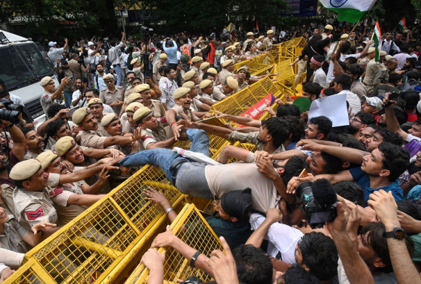 जन्तरमन्तरमा सुरक्षा कडा, दिल्लीका १६ मेट्रो स्टेशन बन्द