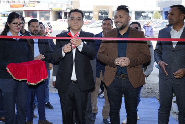 लक्ष्मी ई–मोबिलिटीद्वारा पोखरामा केई र फोर्थिङ शो–रुमको उद्घाटन