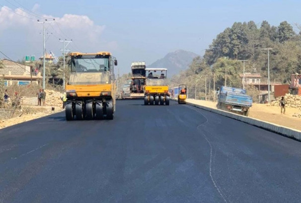 पोखरा–मुग्लिन सडक स्तरोन्नतिको म्याद चौथोपटक थप