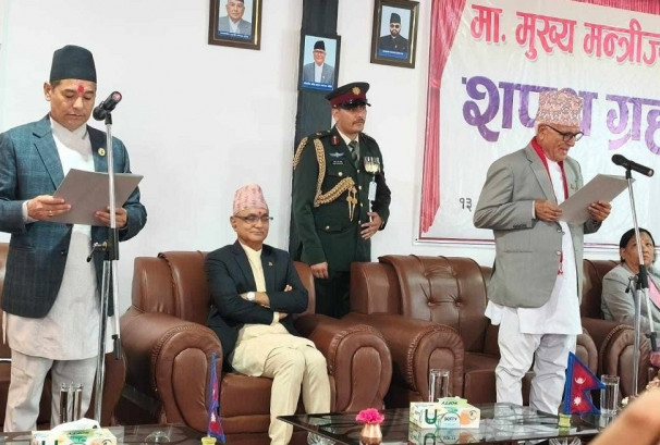 कर्णालीमा शाहीले लिए मुख्यमन्त्रीको शपथ, मन्त्रालय भागबन्डा नमिल्दा एक्लै सम्हाले सत्ता