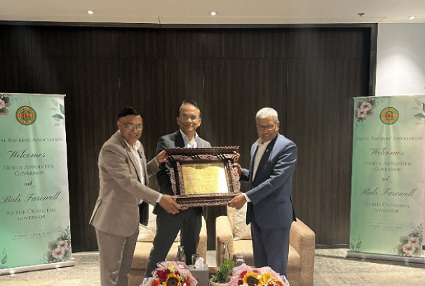नेपाल बैंकर्स संघद्वारा गभर्नरहरूको स्वागत तथा बिदाई कार्यक्रम सम्पन्न