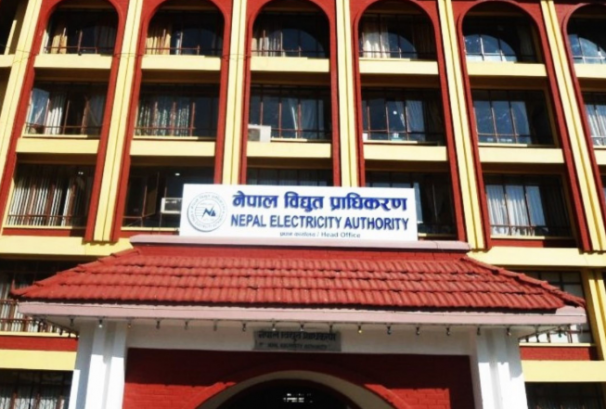 उद्योगीको तिहारमै अन्धकार ! प्राधिकरणले काट्न थाल्यो ठूला उद्योगका लाइन