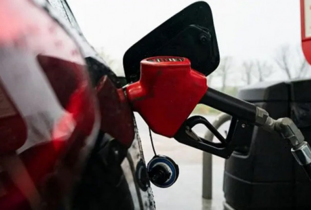 सरकारी कर्मचारी तथा पदाधिकारीको इन्धन सुविधामा व्यापक कटौती