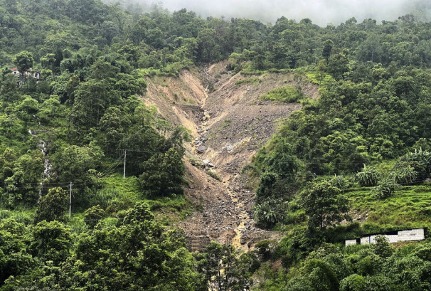 पहिरोले पानीघट्ट पुरिँदा दुई जनाको मृत्यु