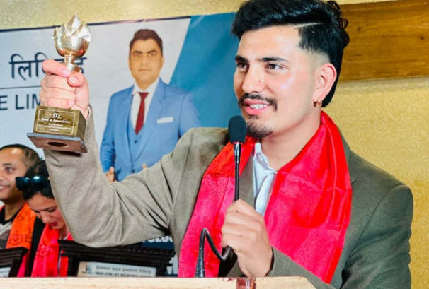 २६ वर्षमै जय फुयालको लोभलाग्दो सफलता, बीमा क्षेत्रमा एमडीआरटी क्वालिफाइ र इन्भेष्टमेन्ट कम्पनीको अध्यक्ष