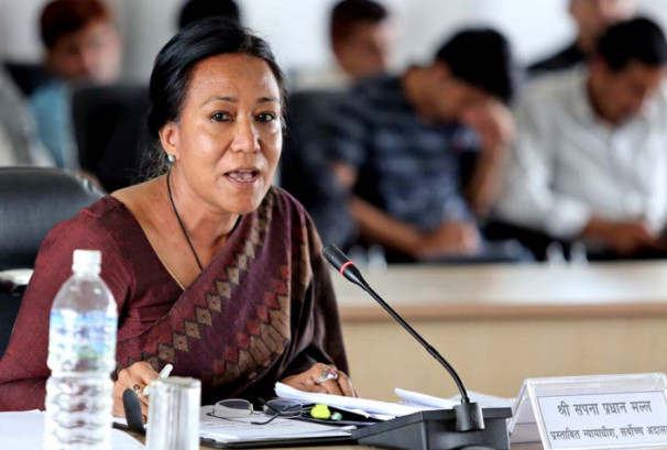 प्रधानन्यायाधीशमा डा. मनोजकुमार शर्मा नियुक्तिपछि मल्ल असन्तुष्ट, बसिन २० दिन बिदामा