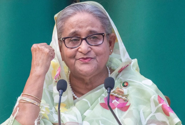 आत्मसमर्पण गर्ने योजना सार्वजनिक गर्दै  शेख हसिनाले भनिन् ‘मृत्यु आए आफ्नै भूमिमा आओस्’