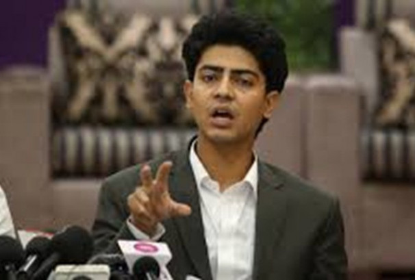 मिरज ढुंगानाले प्रधानमन्त्रीलाई भने ‘आन्दोलनको अपमान नगर्नुस्, नसकिने भए राजीनामा दिनुस्’