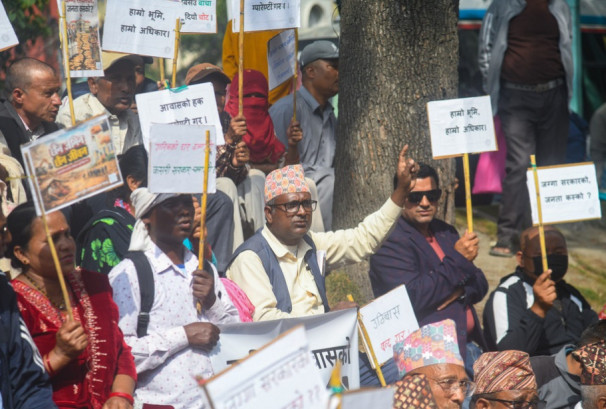 माइतीघरमा भूमिहीनको आक्रोश, राज्यसामु आवासको माग