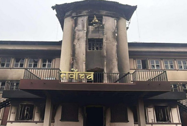 डा. शर्मा प्रधानन्यायाधीश नियुक्त भएपछि प्रधानन्यायाधीश नियुक्तिसम्बन्धी रिट दरपीठविरुद्धको निवेदन सर्वोच्चमा दर्ता