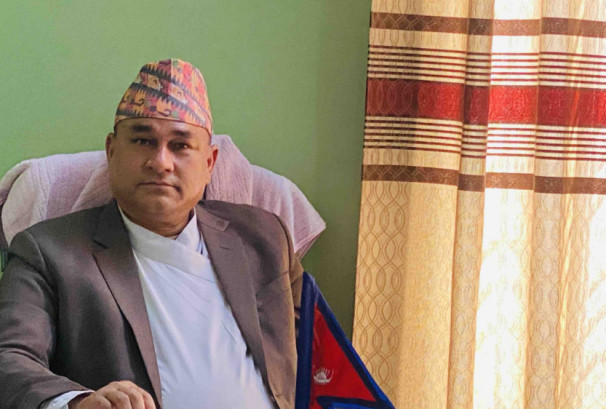 सुदूरपश्चिमको बजेट विवाद उत्कर्षमा, एमालेका सबै मन्त्रीलाई मुख्यमन्त्रीले डाके