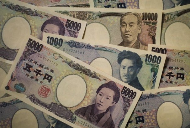 जापानी मुद्रा ३४ वर्षकै कमजोर, सरकारले हस्तक्षेप गर्न सक्ने