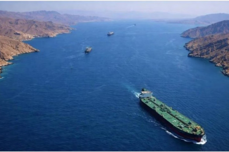 ‘होर्मुज अब बन्द’ ! युद्धविराम उल्लङ्घनपछि रुष्ट बन्यो इरान, 'बिनाअनुमति जहाज आए उडाइदिन्छौं'