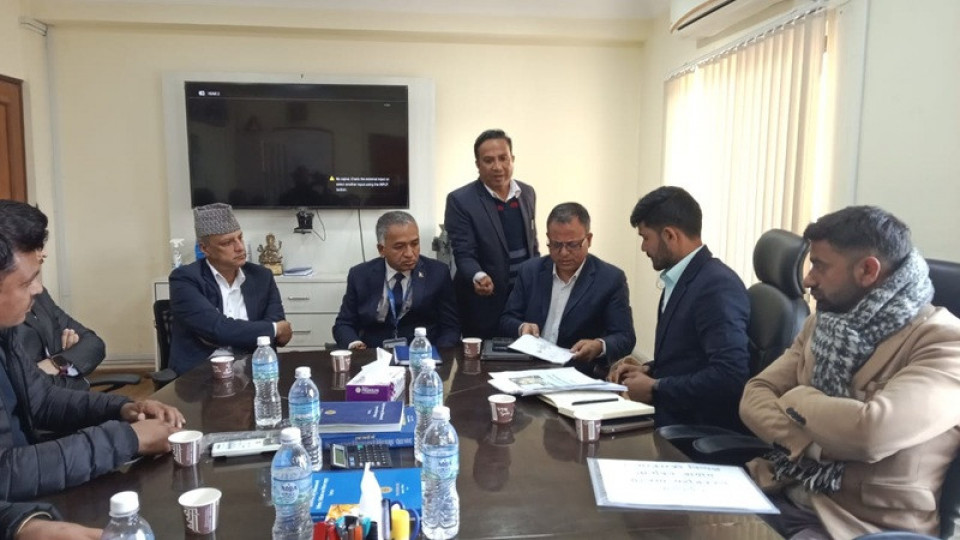 जेनजी लगानीकर्ताले रिलायन्सको आईपीओको विषयमा र्‍याखर्‍याख्ती पारेपछि सेबोनका कर्मचारी बने अबाक