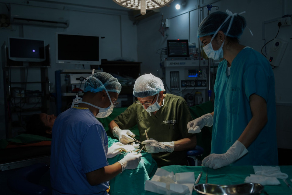 धनगढीमा नबिलको निःशुल्क जलन उपचार शिविर, ६५ जना बिरामी लाभान्वित