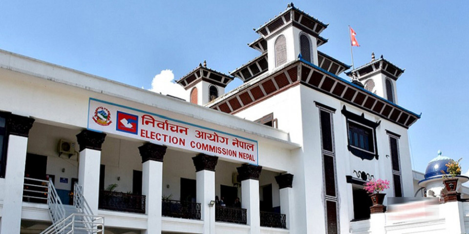 निर्वाचन आयोगको निर्णायक तयारी : फागुन २१ को प्रतिनिधि सभा निर्वाचनलाई लक्षित छलफलमा २९ दल सहभागी