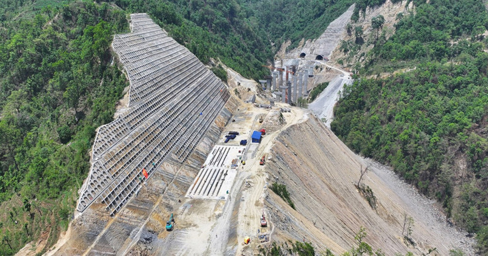 काठमाडौँ–तराई द्रूतमार्गको समय फेरि धकेलिने संकेत, ११ महिना बाँकी रहँदा आधाभन्दा बढी काम अधुरो