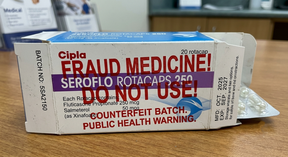 SEROFLO ROTACAPS 250 नामक नक्कली औषधि फेला, अनुगमन तीव्र
