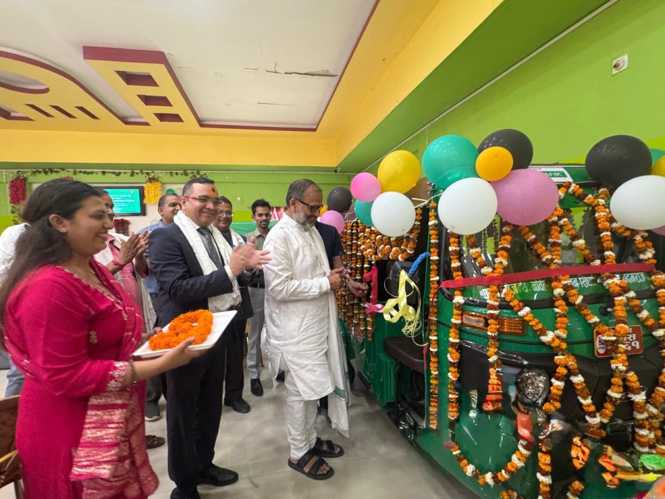 नबिल बैंकद्वारा जनकपुरस्थित मानवसेवा आश्रमलाई अटो सहयोग