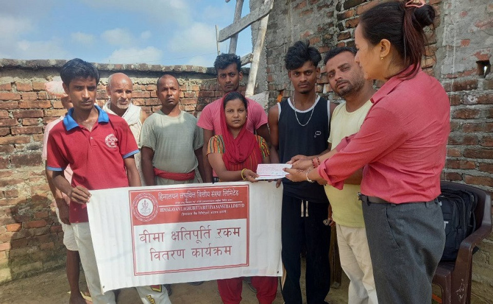 हिमालयन लघुवित्तद्वारा ऋण मिनाहा तथा बीमा दाबी भुक्तानी