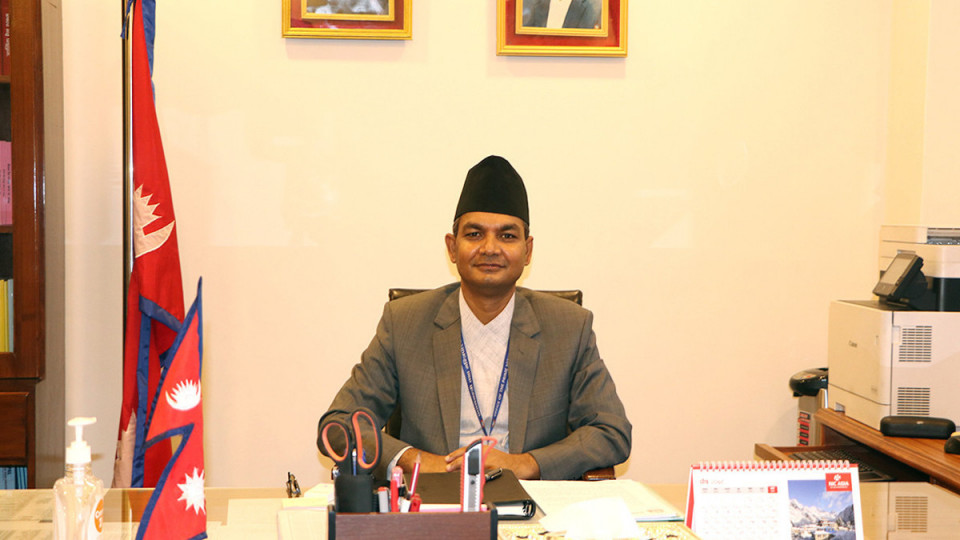 राजदूत बन्न प्रधानमन्त्रीलाई ‘म्यासेज’ गर्ने सचिव पुष्करमाथि सम्पत्ति शुद्धीकरणको छानबिन