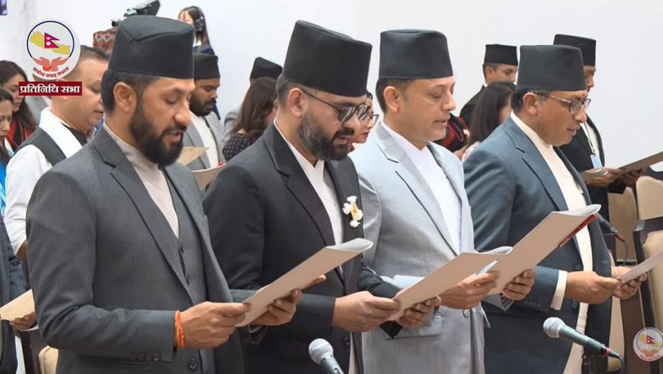 सपथ लिन जाँदा बालेनले किन लगाए मृत्युको बाटो छेक्ने कवच ?