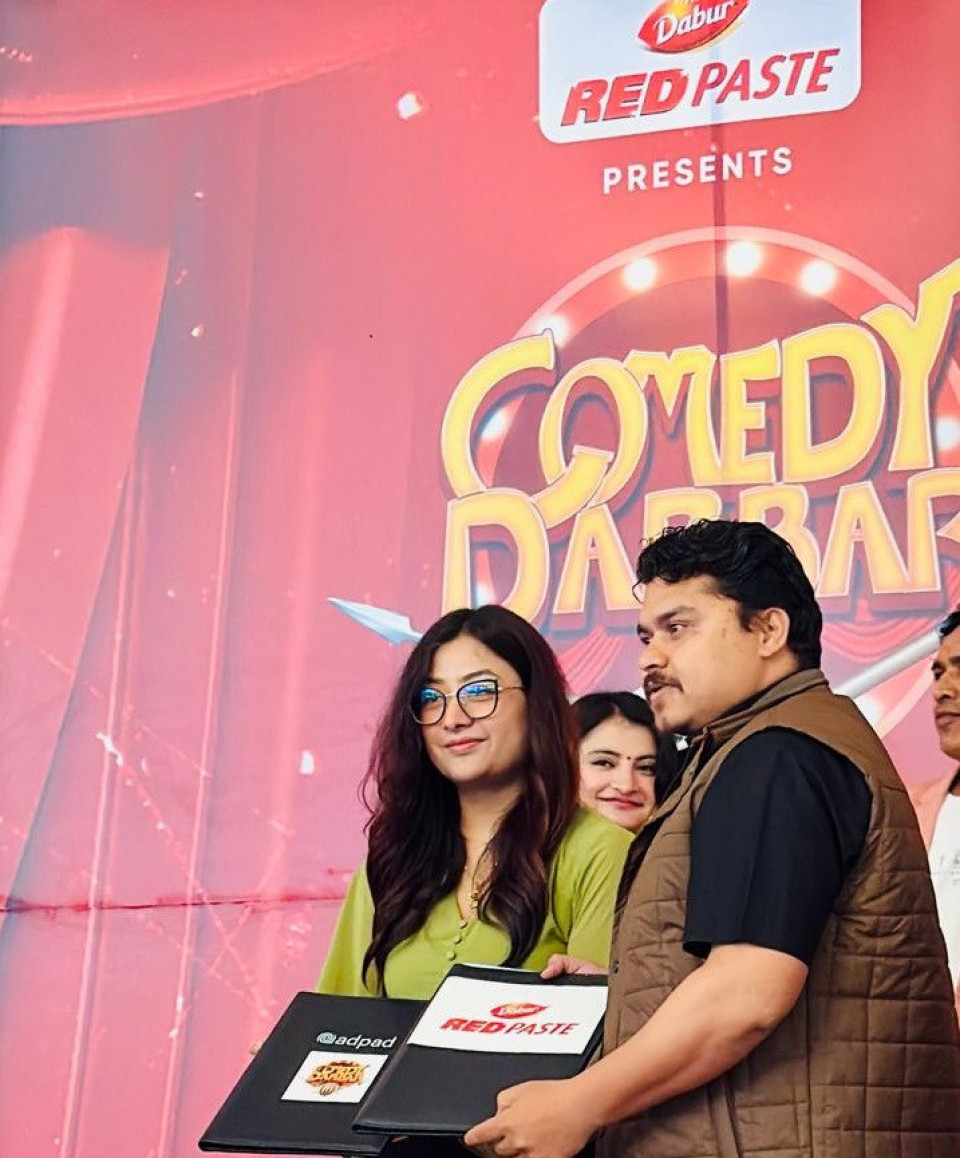 डाबर रेड टुथपेस्ट ‘कमेडी दरबार सिजन ३’सँग आबद्ध