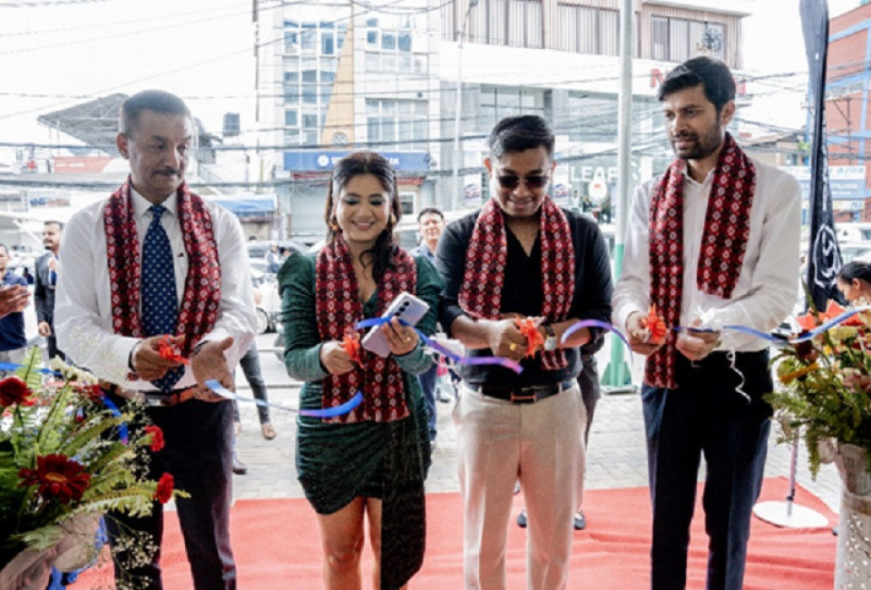 प्रोटोन इमासको नयाँ शोरुम थापाथलीमा  उद्घाटन