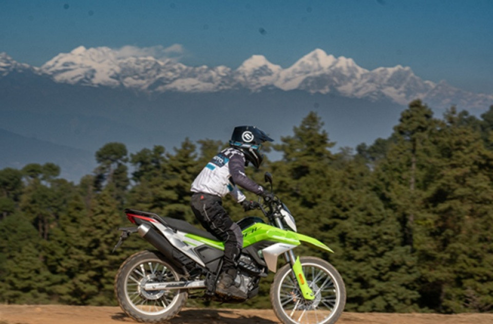 सिएफमोटोको नयाँ ‘डुअल–स्पोर्ट’मोटरसाइकल लन्च हुँदै, नेपालमा परिक्षण सुरु