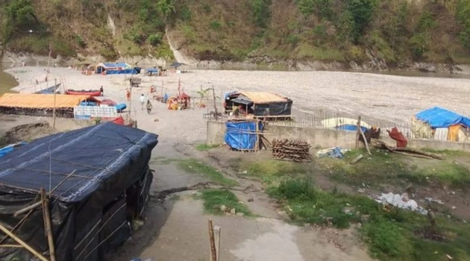 देवघाटधाममा सार्वजनिक जग्गा अतिक्रमण हटाइयो, राममन्दिर गुठीको जग्गा पनि अतिक्रमणमा