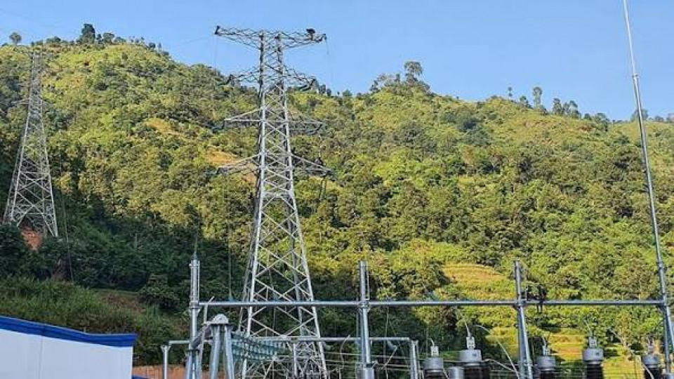 कर्णालीको विद्युत् अवरोध घटाउन यान्त्रिक क्रेन पठाइँदै