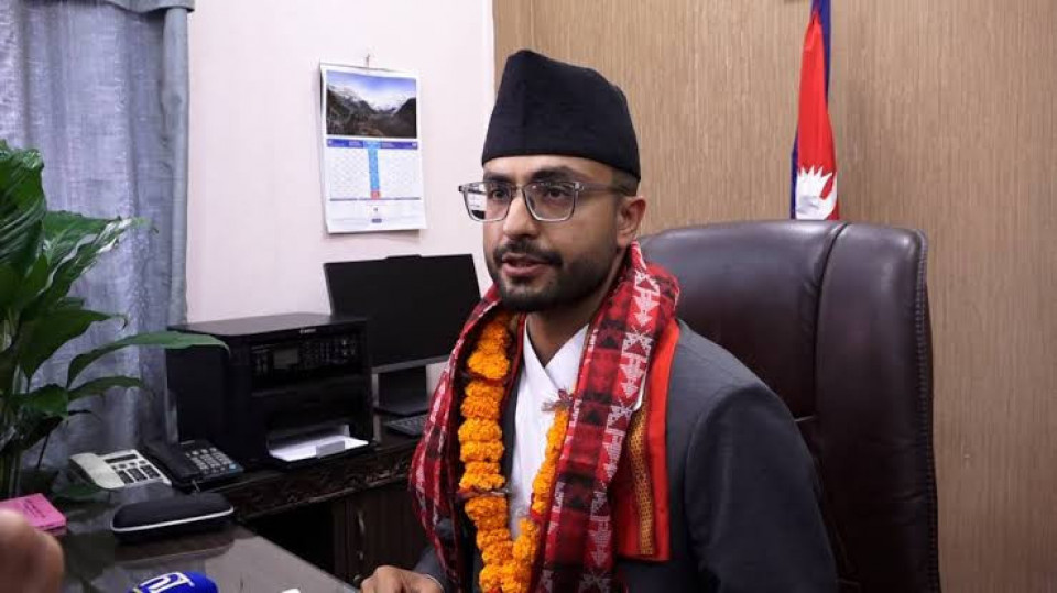 आइतबारको बिदा तत्काल नहट्ने, दीर्घकालसम्म कायम रहने सरकारको भनाइ