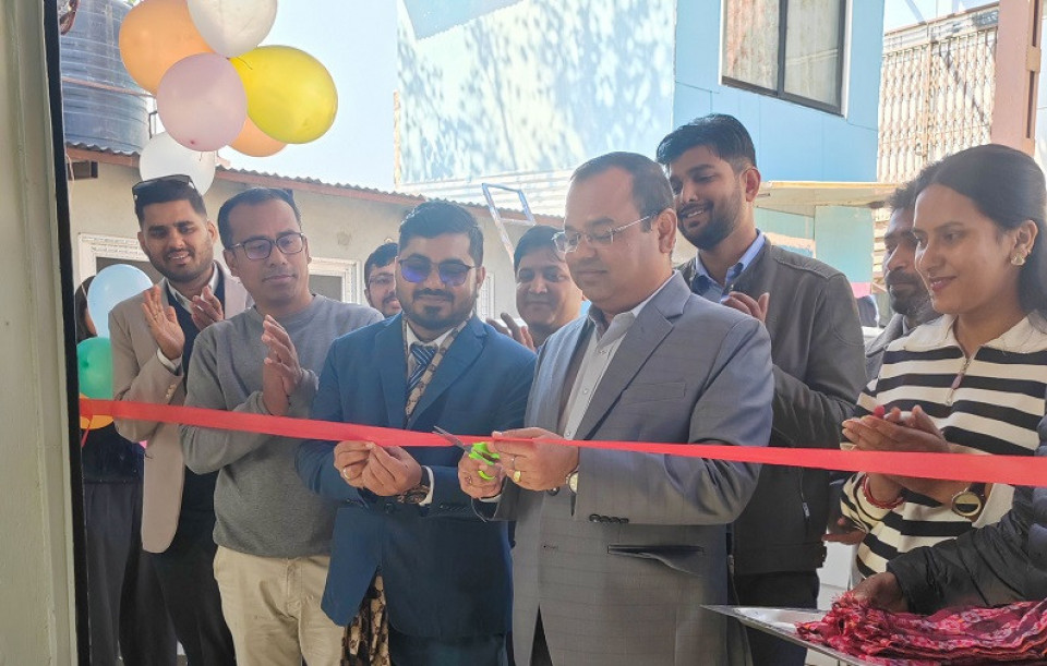 बालाजुमा नयाँ भेस्पा तथा अप्रिलिया सर्भिस सेन्टरको उद्घाटन