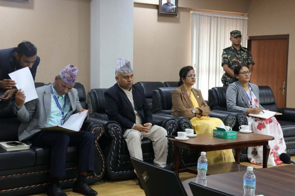 कम्पनी रजिष्ट्रार कार्यालयमा उद्योग मन्त्रीको छड्के: अनलाइन प्रविधिले सेवा सहज, २८ प्रतिशत कर्मचारी कटौतीको प्रस्ताव