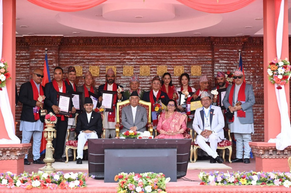 चलचित्र उद्योगलाई आर्थिक विकासको प्रमुख आधार बनाउनु पर्नेमा राष्ट्रपतिको जोड