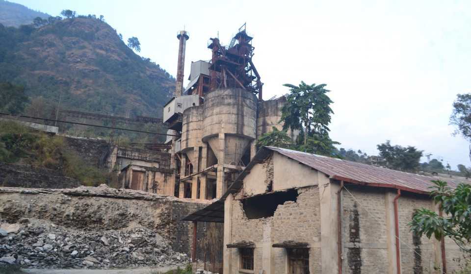 २७ वर्षदेखि बन्द ओरिएन्ट म्याग्नेसाइट उद्योग पुनः सञ्चालनमा अन्योल