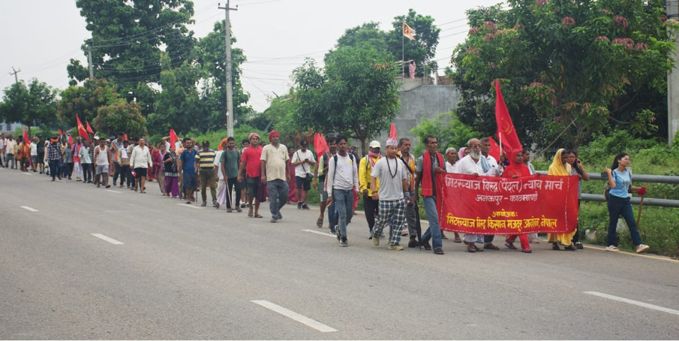 न्याय माग्दै जनकपुरबाट काठमाडौं पैदल मार्चमा मिटरब्याज पीडित