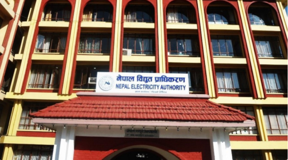 प्रमाणबिनाको डेडिकेटेड महसुल नतिर्नेमा ठूला उद्योगीको एउटै स्वर, हजारौंको रोजगारी जोखिममा