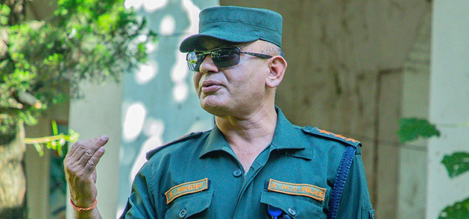 काठमाण्डौ–३ बाट महानगरका पूर्वप्रहरी प्रमुख पाण्डेले दर्ता गरे उम्मेदवारी